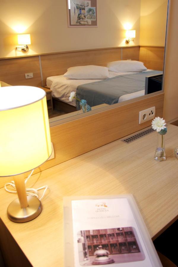 Hotel Quercus Drvenik  Luaran gambar